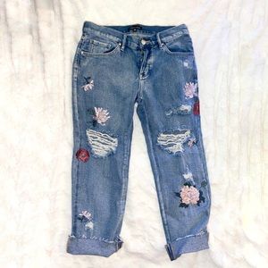 Kendall & Kylie Embroidered Boyfriend Jeans